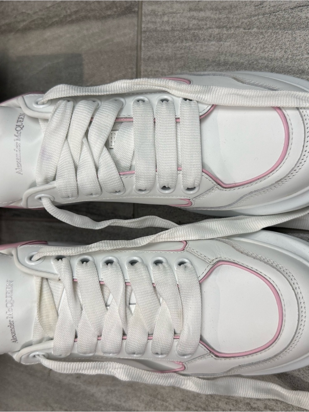 Size 41.5 Alexander McQUEEN White & Pink Leather Sneakers - Picture 2 of 10